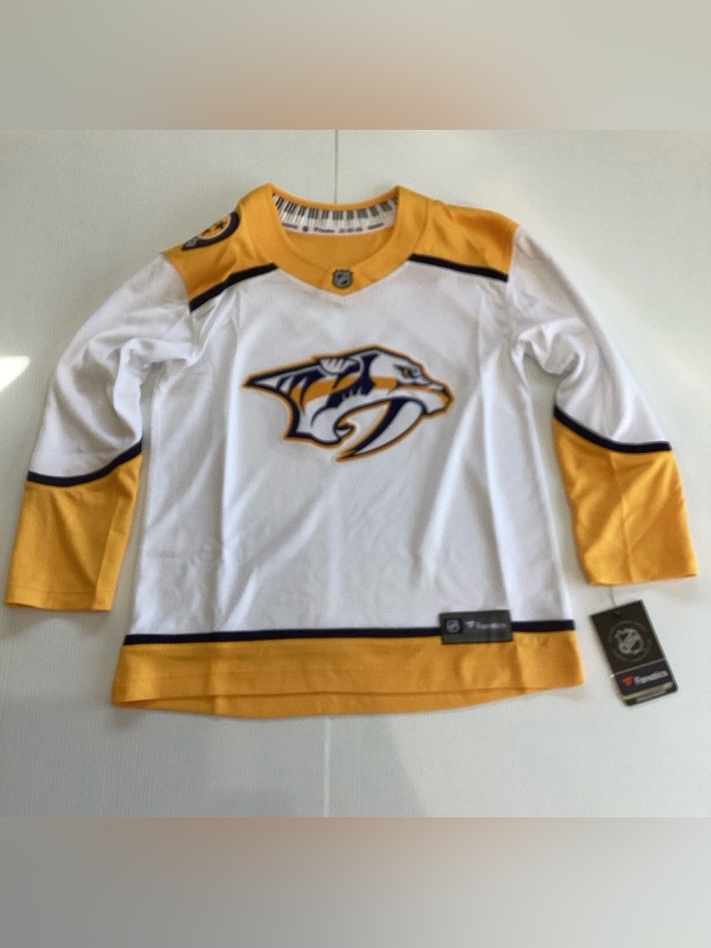 Fanatics NHL Nashville Predators Youth Breakaway Jersey Size L / XL
